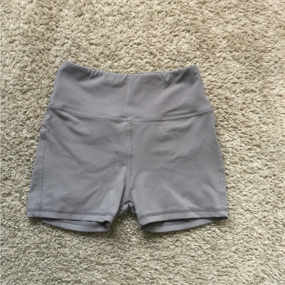 Booty Defining Shorts - Picture 12 of 12